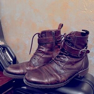 Banana Republic: vintage retro vibe boots